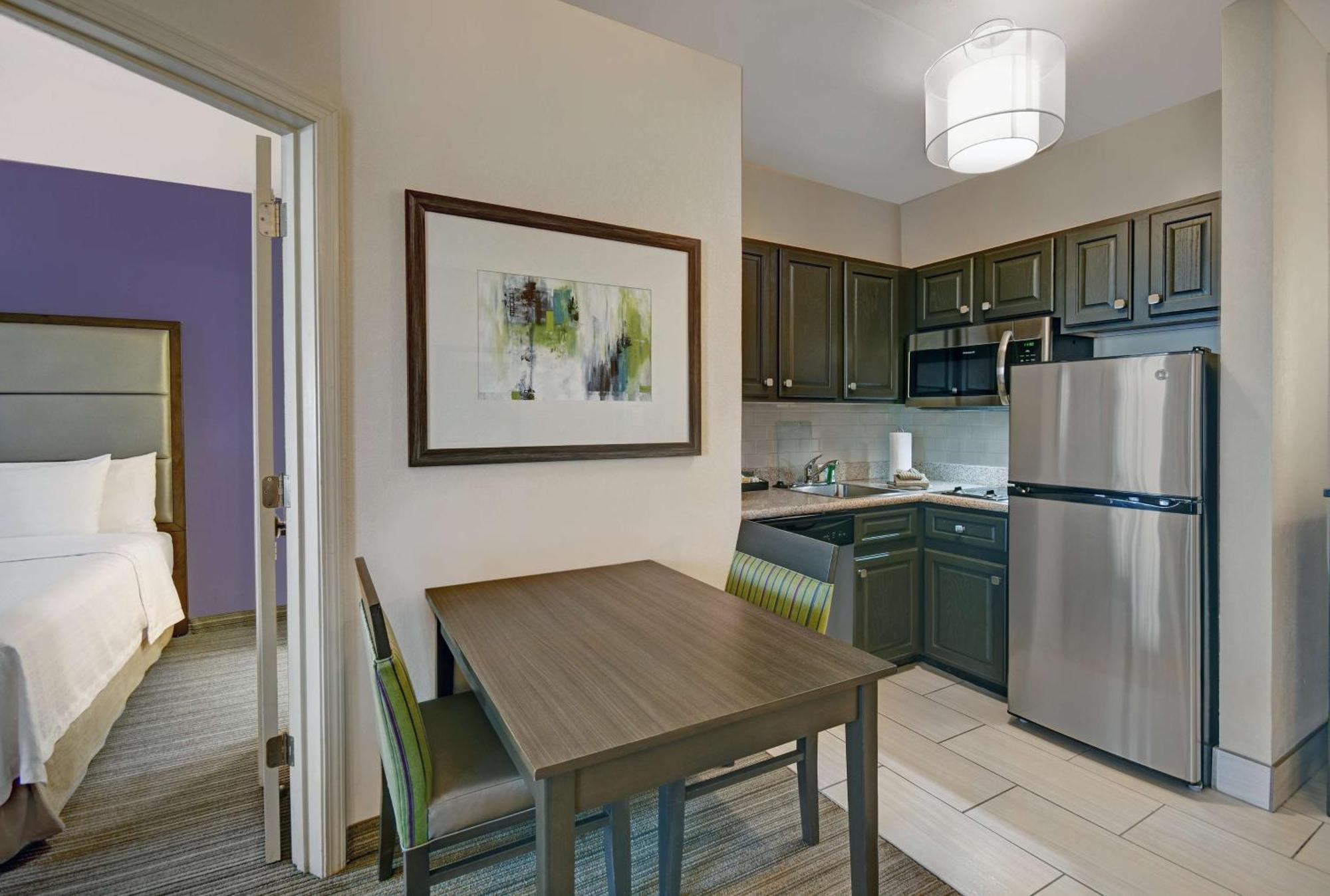 Homewood Suites By Hilton Итонтаун Экстерьер фото