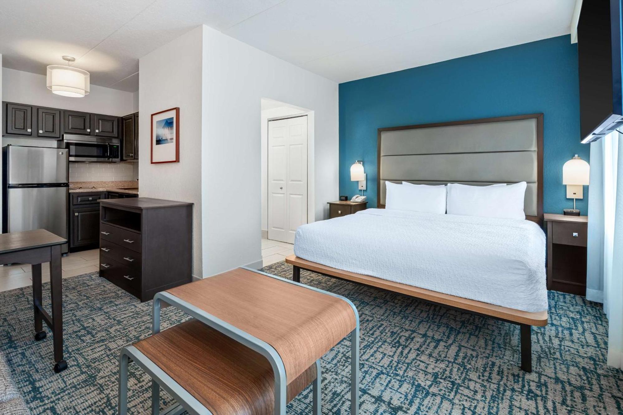 Homewood Suites By Hilton Итонтаун Экстерьер фото
