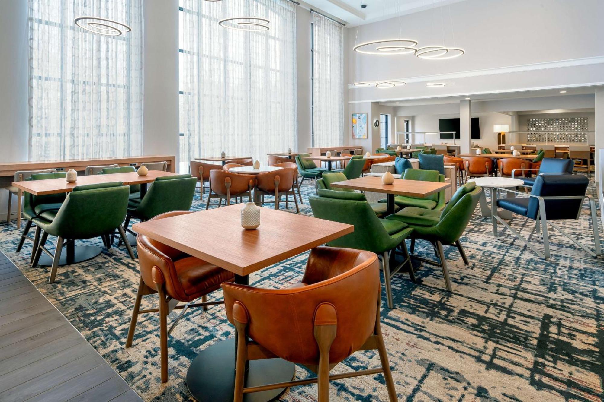 Homewood Suites By Hilton Итонтаун Экстерьер фото