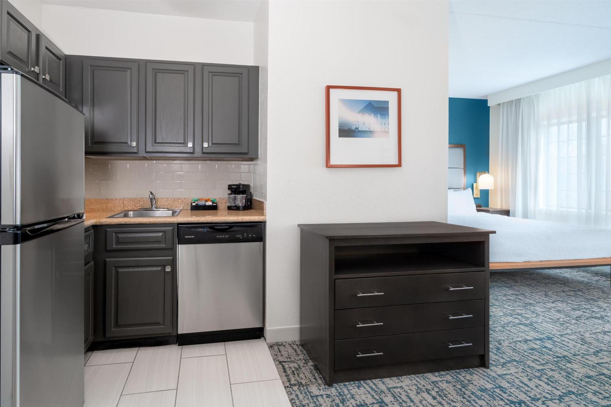 Homewood Suites By Hilton Итонтаун Экстерьер фото