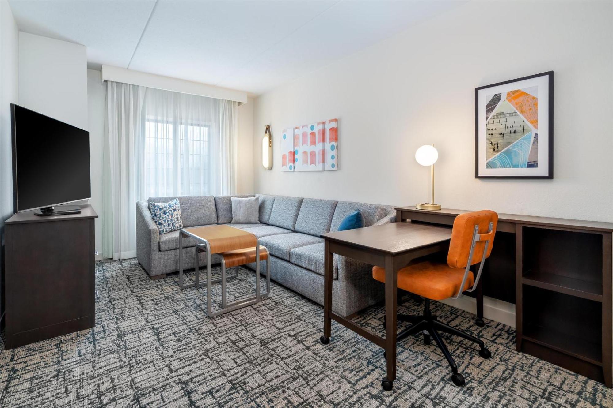 Homewood Suites By Hilton Итонтаун Экстерьер фото