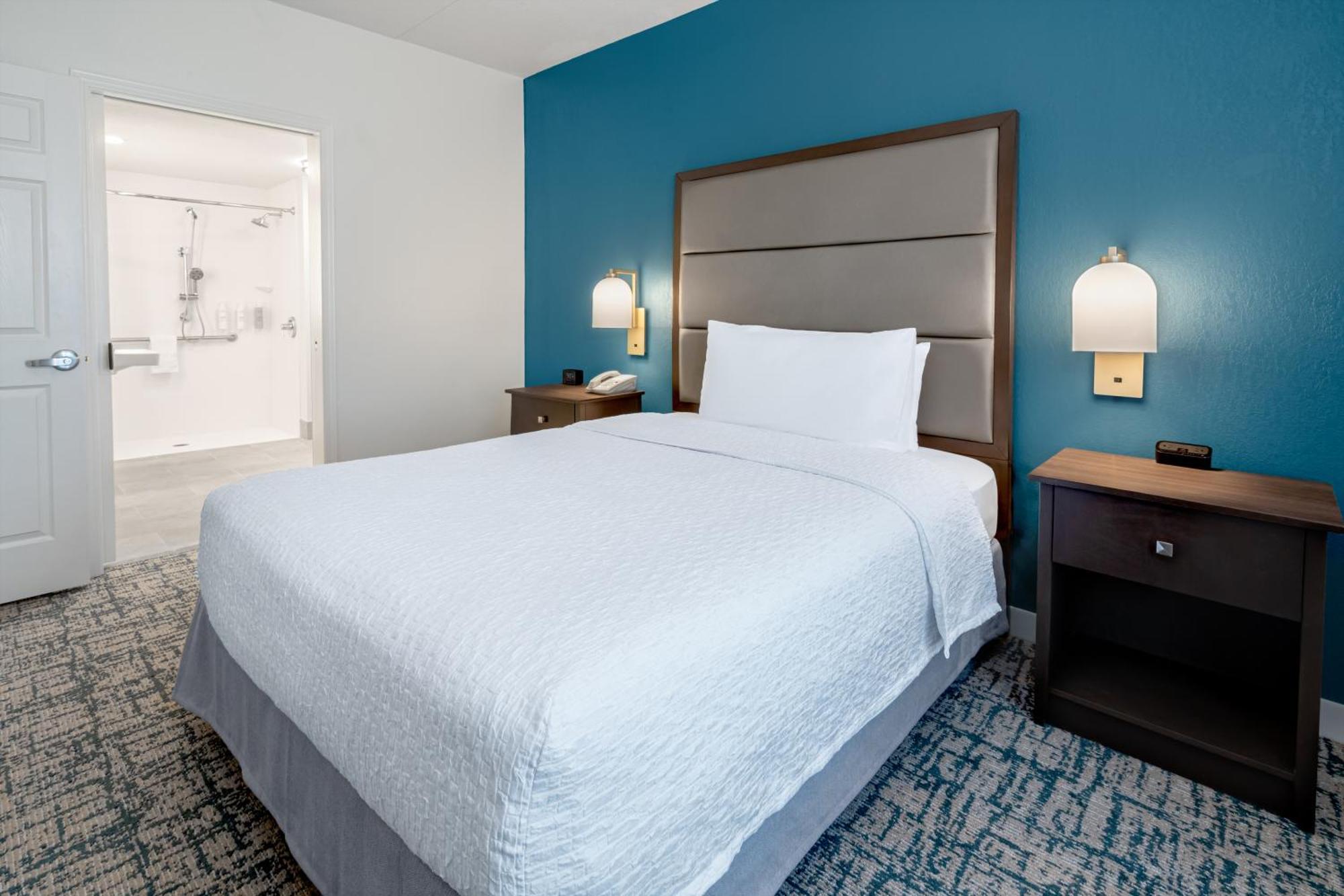 Homewood Suites By Hilton Итонтаун Экстерьер фото